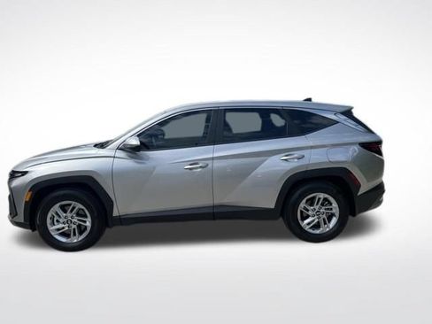 Used 2026 Hyundai Tucson SE FWD image 6