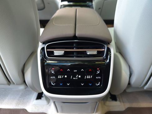 Used 2023 Mercedes-Benz EQS 450+ 4MATIC SUV w/ AMG Line Exterior Package image 19