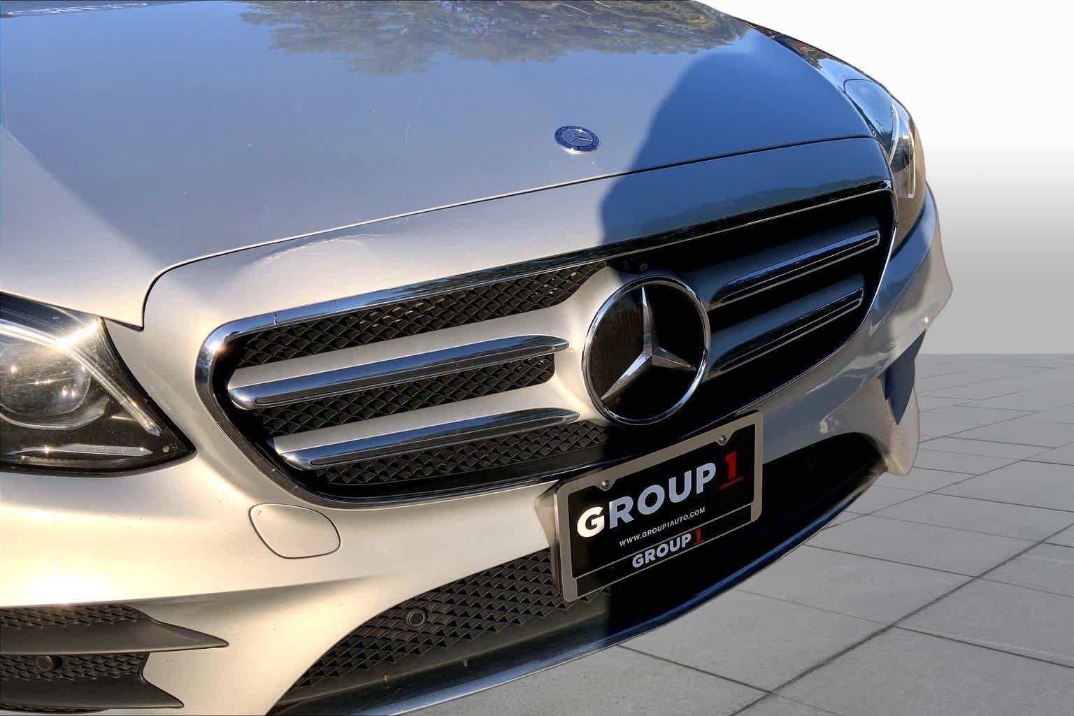 Certified 2017 Mercedes-Benz E 300 4MATIC image 30