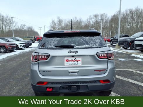 Used 2022 Jeep Compass Trailhawk w/ Sun and Sound Group image 7