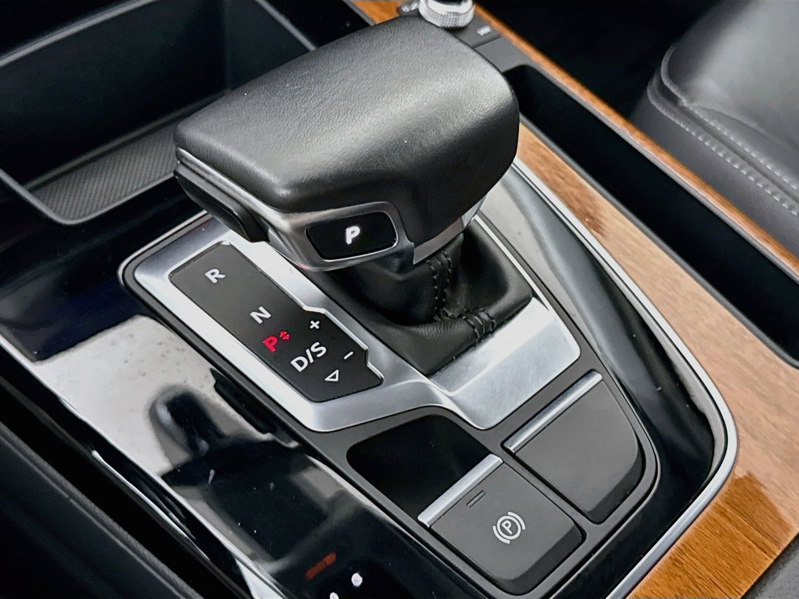 Certified 2023 Audi Q5 Premium w/ Convenience Package AWD/4WD image 18
