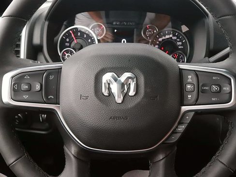 Used 2025 RAM 2500 Big Horn AWD/4WD image 17