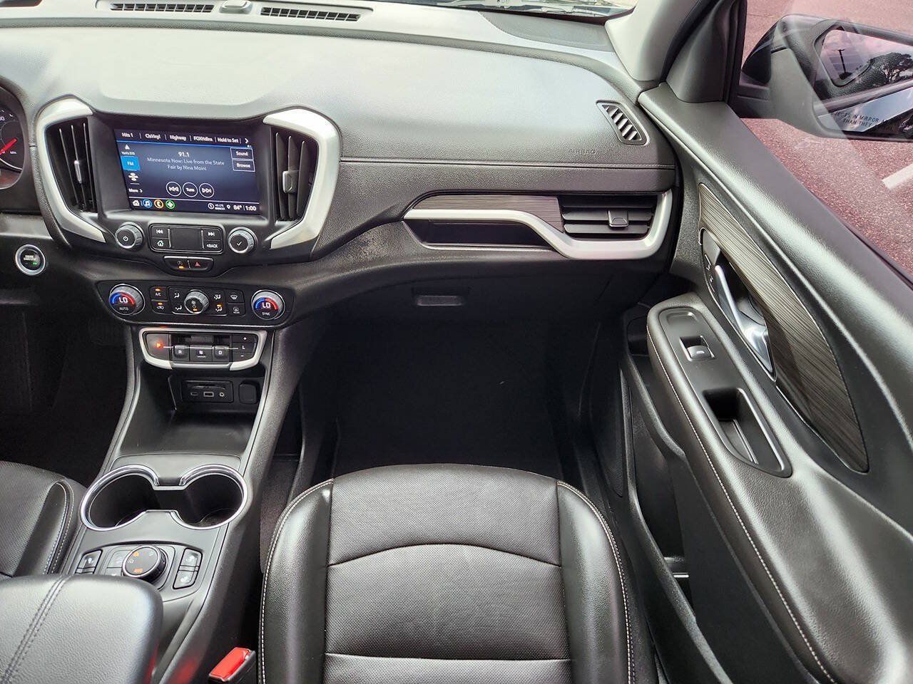 Used 2022 GMC Terrain SLT AWD/4WD image 17