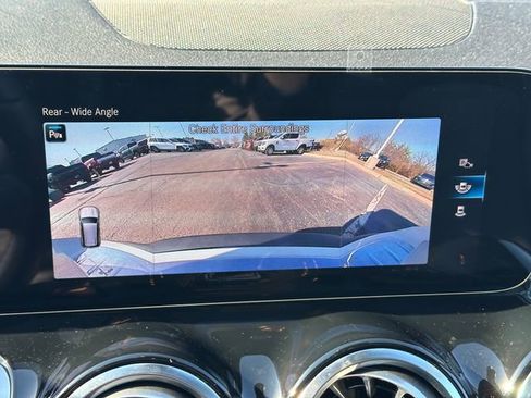 Used 2023 Mercedes-Benz EQB 300 4MATIC w/ Exclusive Package image 29