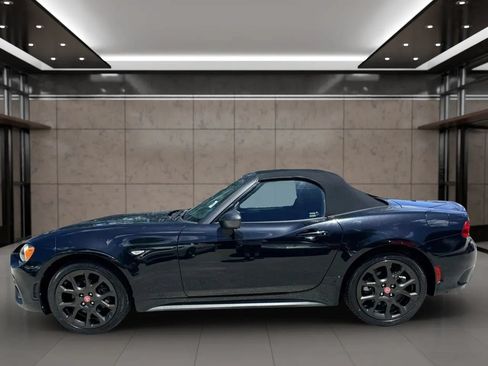 Used 2019 FIAT 124 Spider Abarth w/ Convenience Group RWD image 16