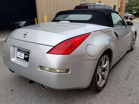 Used 2006 Nissan 350Z Touring image 5