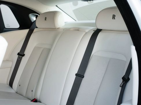 Used 2024 Rolls-Royce Ghost image 19