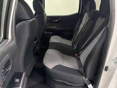 Certified 2023 Toyota Tacoma TRD Off-Road w/ Technology Package AWD/4WD image 23