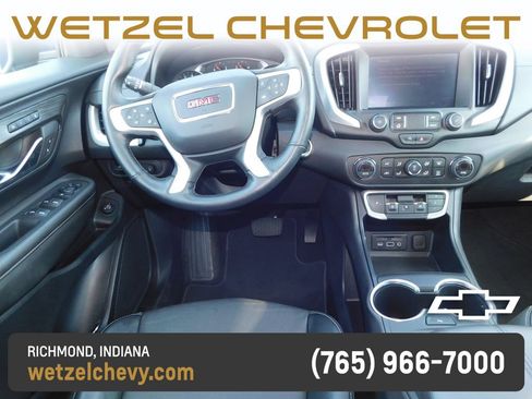 Used 2024 GMC Terrain SLT w/ Tech Package AWD/4WD image 17