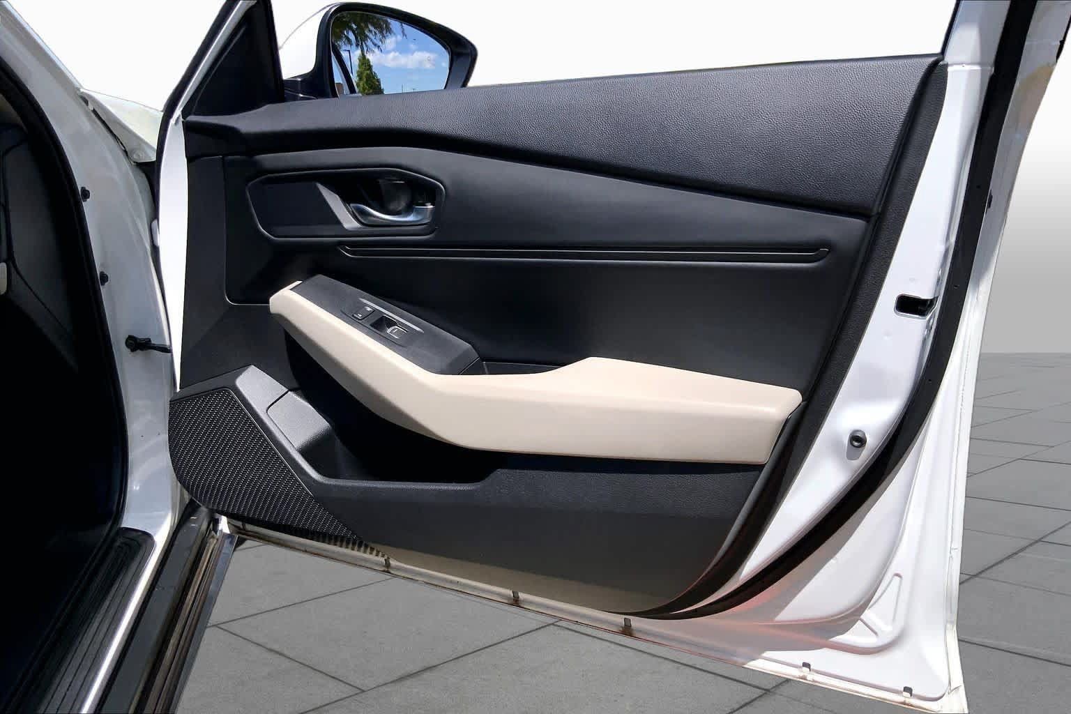 Used 2024 Honda Accord EX image 23