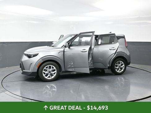 Used 2023 Kia Soul LX w/ Option Group 015 image 51