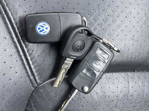 Used 2004 Volkswagen Beetle GLS image 23