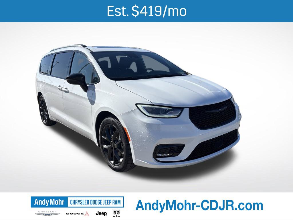 Used 2025 Chrysler Pacifica Limited FWD 360° Tour