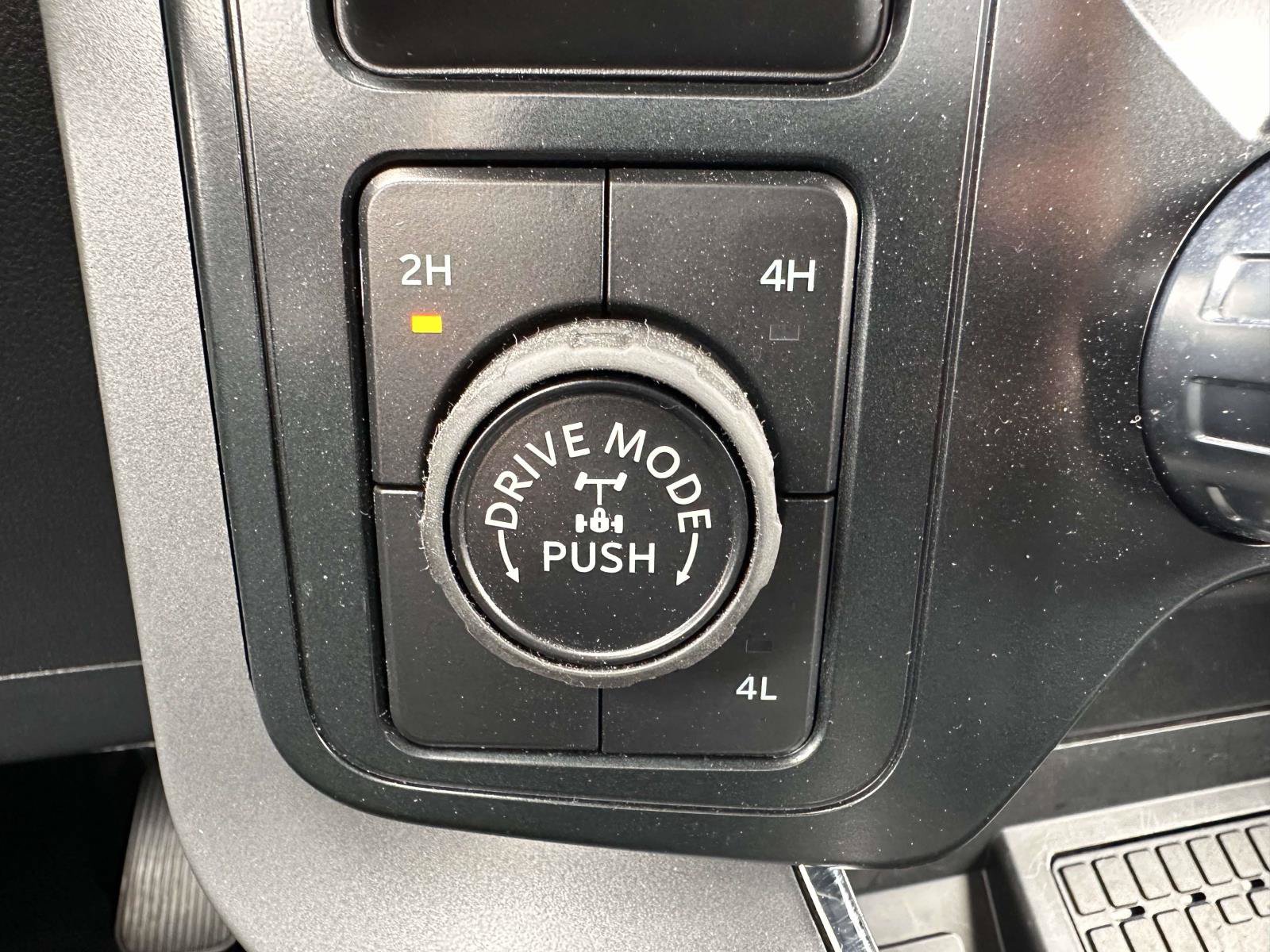 Used 2025 Ford F150 XLT w/ Equipment Group 302A MID AWD/4WD image 27