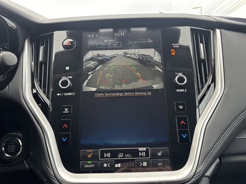 Used 2024 Subaru Outback Premium w/ Popular Package #1A image 25