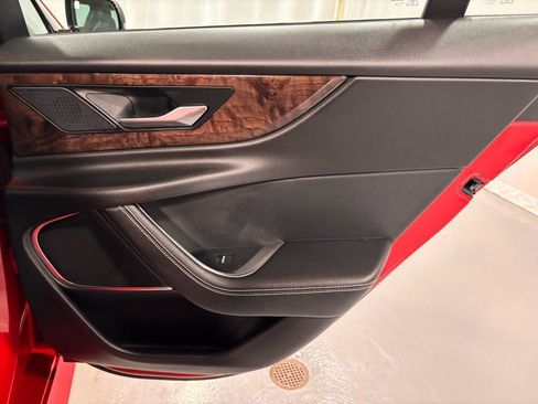 Used 2020 Jaguar XE R-Dynamic S image 27