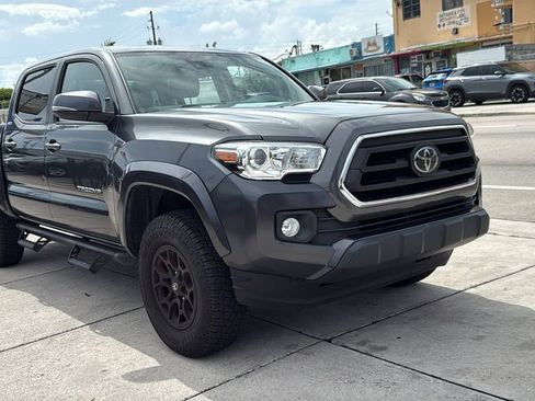 Used 2022 Toyota Tacoma SR5 RWD image 16