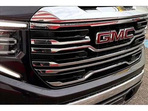 Used 2025 GMC Sierra 1500 SLT image 32