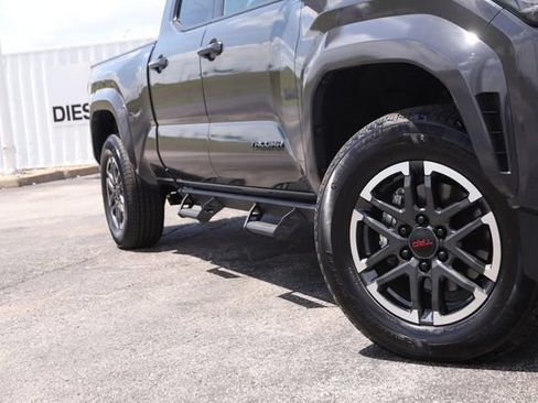 Used 2025 Toyota Tacoma TRD Sport w/ TRD Sport Premium Package AWD/4WD image 3