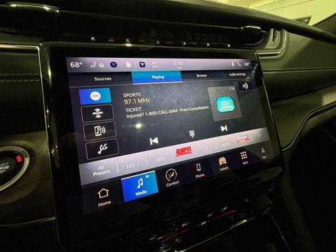 Used 2024 Jeep Grand Cherokee L Overland w/ Luxury Tech Group IV image 21