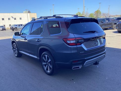 Used 2025 Honda Pilot Elite image 5