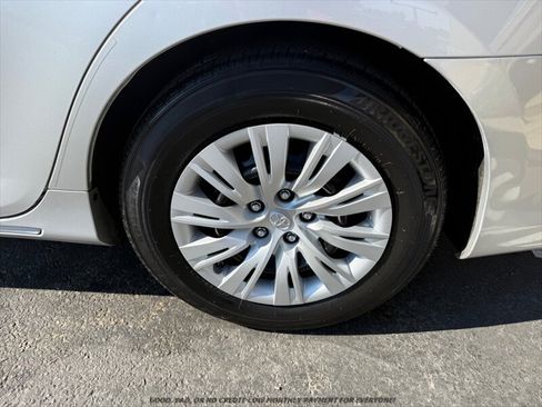 Used 2013 Toyota Camry LE FWD image 21