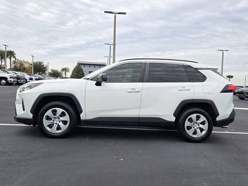 Used 2020 Toyota RAV4 LE image 3