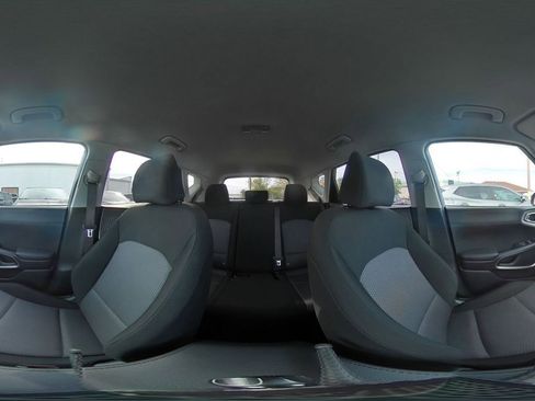 Used 2025 Kia Soul LX w/ LX Technology Package FWD image 41