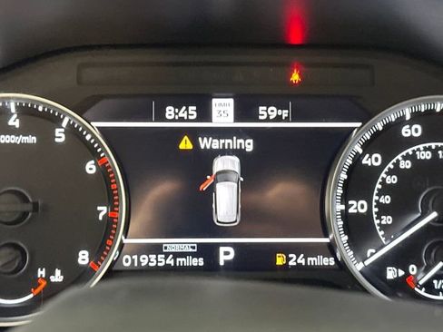 Used 2023 Mitsubishi Outlander SE image 18