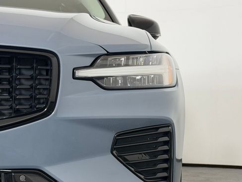 Used 2023 Volvo S60 T8 Plus AWD/4WD image 11