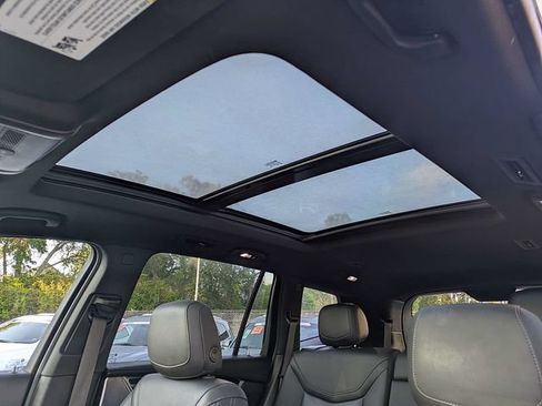 Certified 2023 Cadillac XT6 Premium Luxury FWD image 23