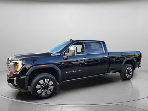 New 2026 GMC Sierra 3500 Denali w/ Denali Reserve Package image 2