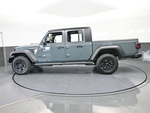 New 2026 Jeep Gladiator Sport image 3