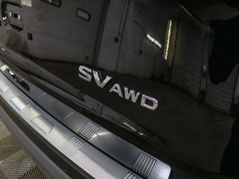 Used 2023 Nissan Rogue SV w/ SV Premium B Package image 9