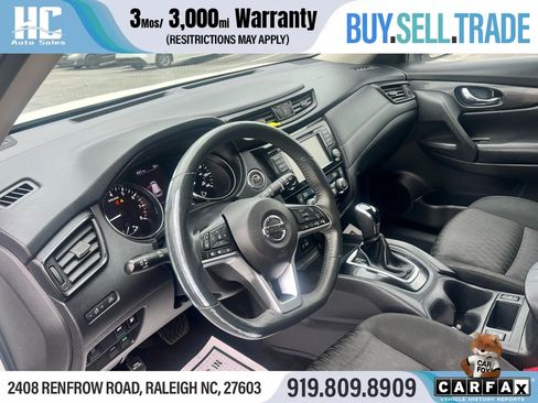 Used 2018 Nissan Rogue SV image 6