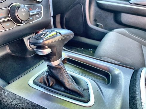 Used 2022 Dodge Charger SXT image 8