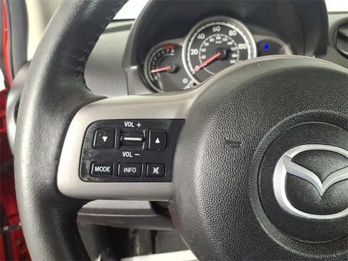 Used 2011 MAZDA MAZDA2 Touring image 16