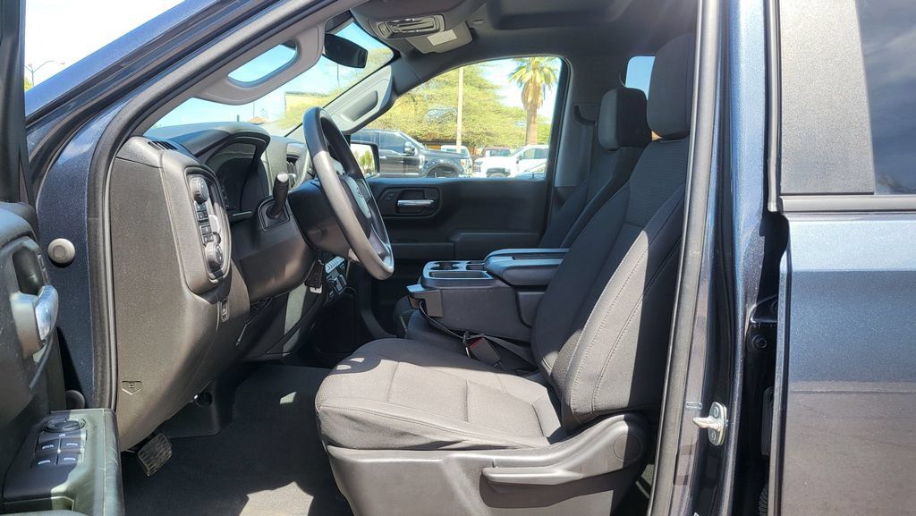 Used 2021 Chevrolet Silverado 1500 Custom Trail Boss w/ LPO, Dark Essentials Package AWD/4WD image 26