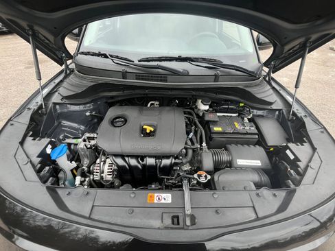 Used 2025 Kia Soul LX w/ LX Technology Package image 27