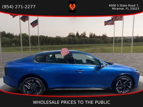 Used 2025 Kia K4 GT-Line w/ GT-Line Premium Package FWD image 4
