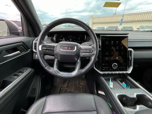 Used 2024 GMC Acadia Elevation FWD image 8