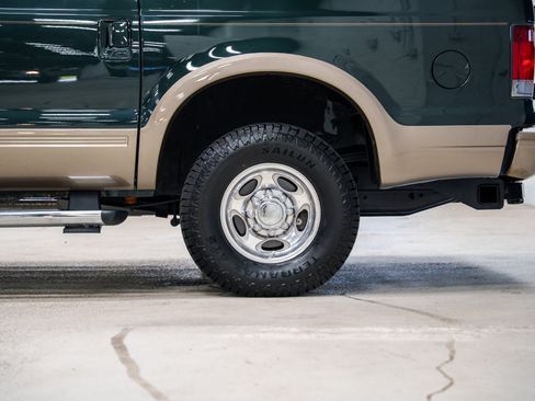 Used 2004 Ford Excursion Eddie Bauer AWD/4WD image 15