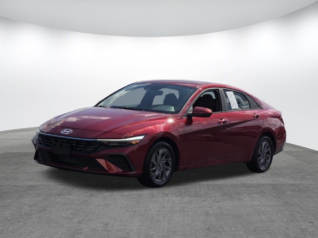Used 2024 Hyundai Elantra SEL FWD image 7