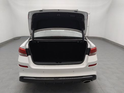 Used 2020 Kia Optima LX image 29
