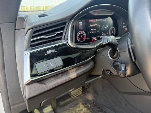 Used 2019 Audi Q8 Premium Plus w/ Premium Plus AWD/4WD image 14