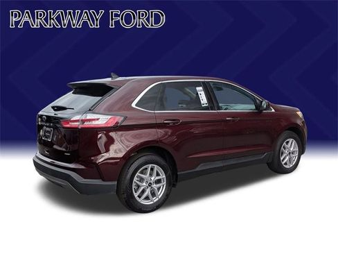 Used 2024 Ford Edge SEL image 5