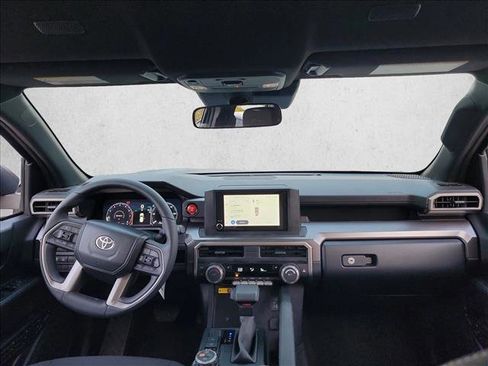 Used 2025 Toyota 4Runner TRD Off-Road image 18