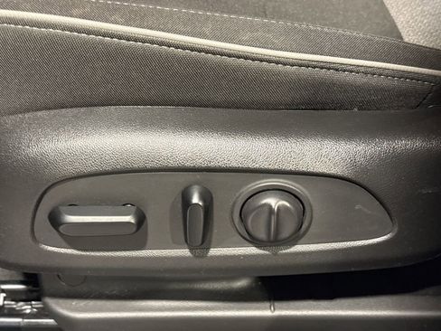 Certified 2021 Chevrolet TrailBlazer LT w/ Convenience Package image 18