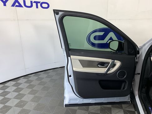 Used 2020 Land Rover Discovery Sport HSE R-Dynamic AWD/4WD image 13