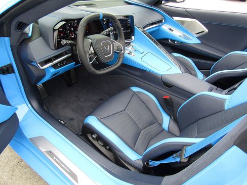 Used 2020 Chevrolet Corvette Stingray Premium Conv w/ 3LT Preferred Equipment Group image 10